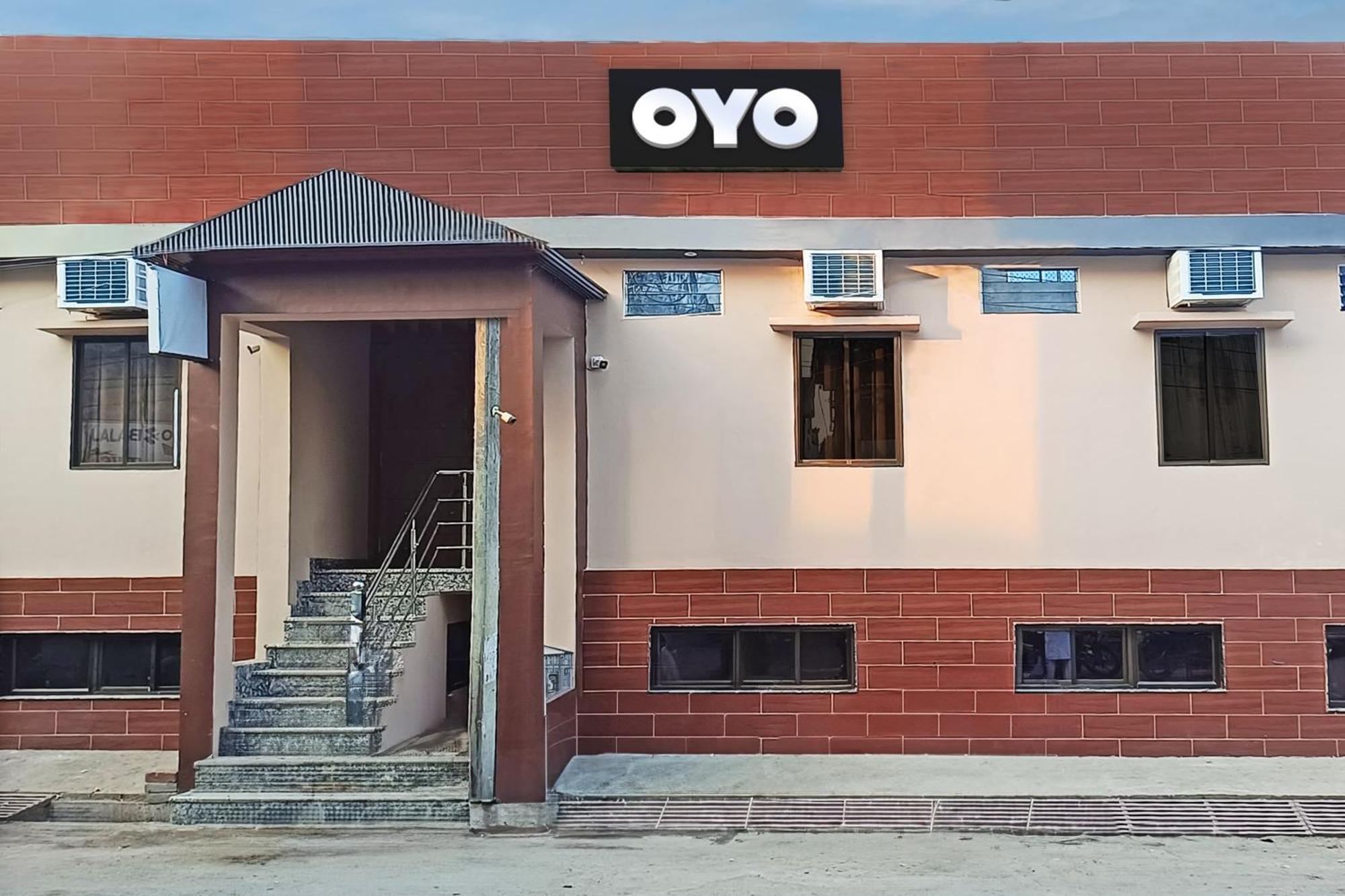 Hotel O Royal Regency Palace Gorakhpur Esterno foto