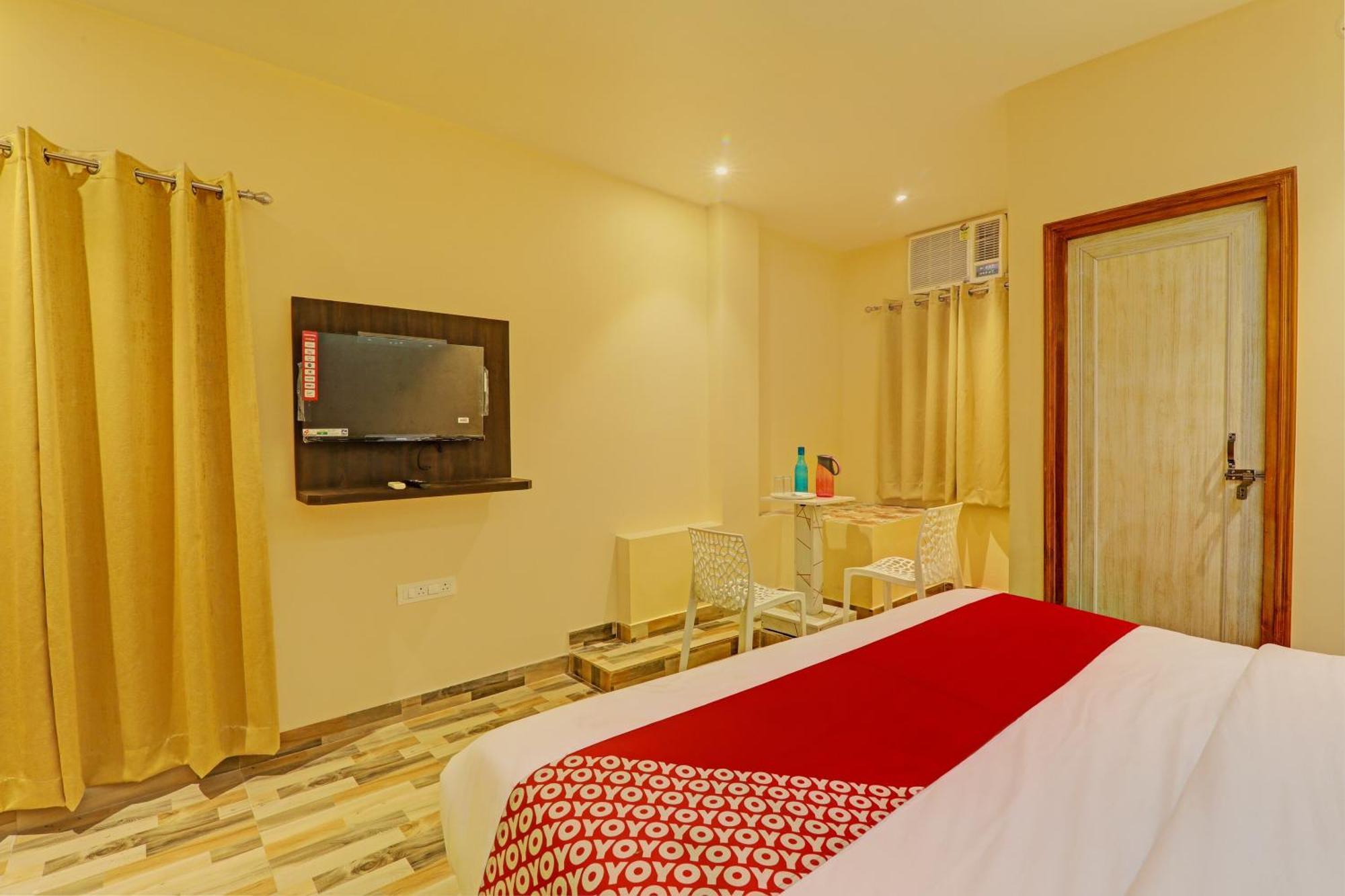 Hotel O Royal Regency Palace Gorakhpur Esterno foto